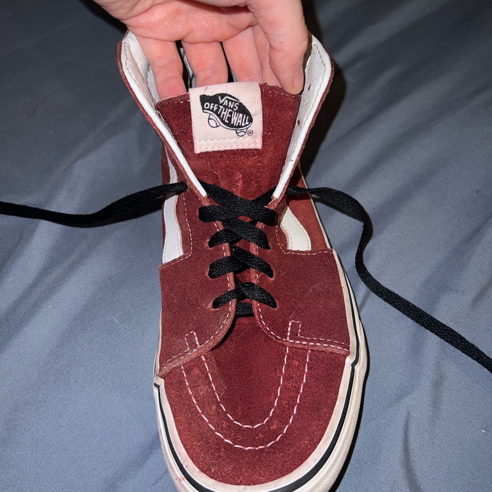 SIZE 10 VANS